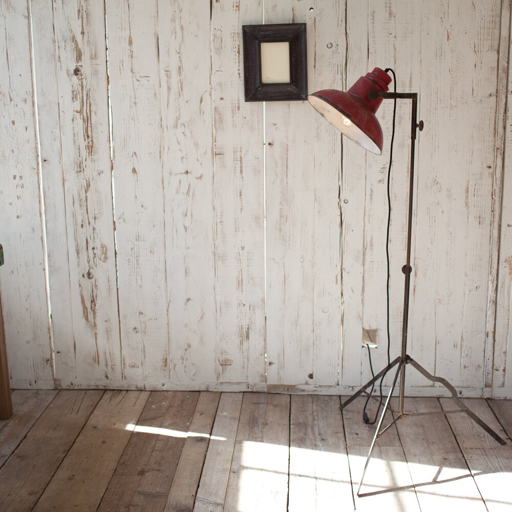 Tripod Lamp