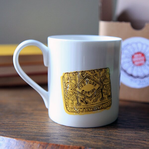 Biscuit mug - custard creams!