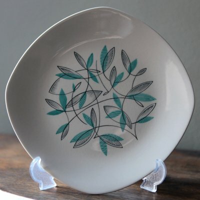 Preview image for Midwinter Cassandra Plate - Vintage